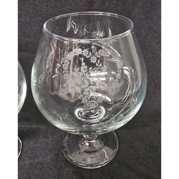 4 Etched 6" Glass Brandy Snifters Horse Deer & Floral Designs - Picture 5 of 5